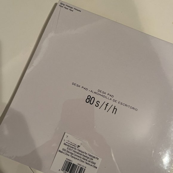 Note Pad / Desk Pad / Floral‎ Themed (80 sheets / new) - Picture 4 of 9